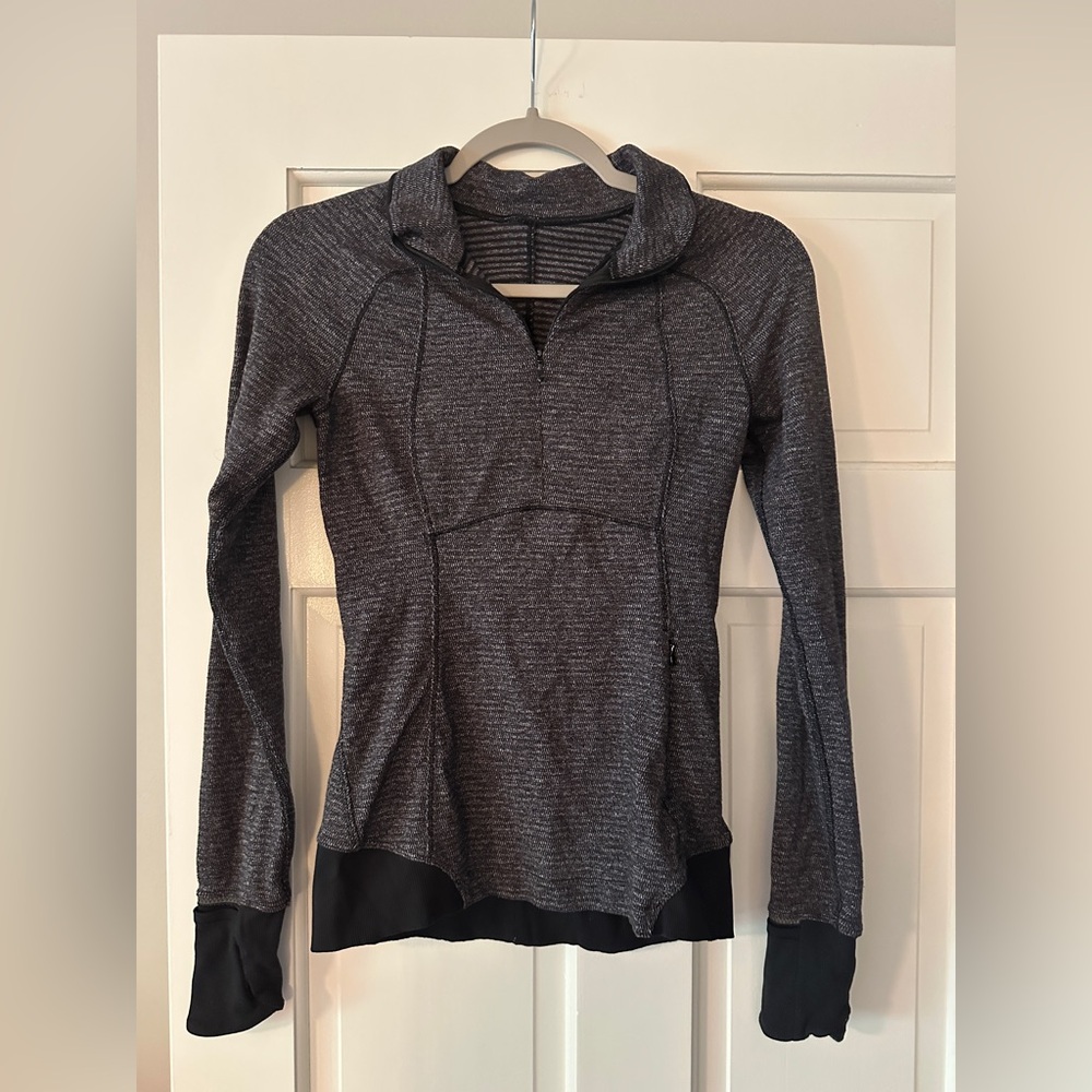 Lululemon Think Fast Dark Heathered Gray Long Sleeve Pullover Sweater
